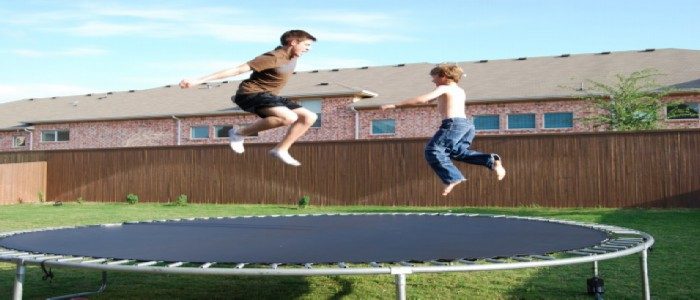 how much weight do trampolines hold
